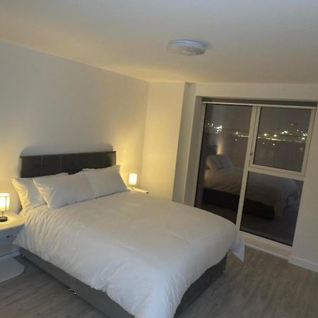 Serenity Waterfront 2 Bed Apartment Northfleet Buitenkant foto