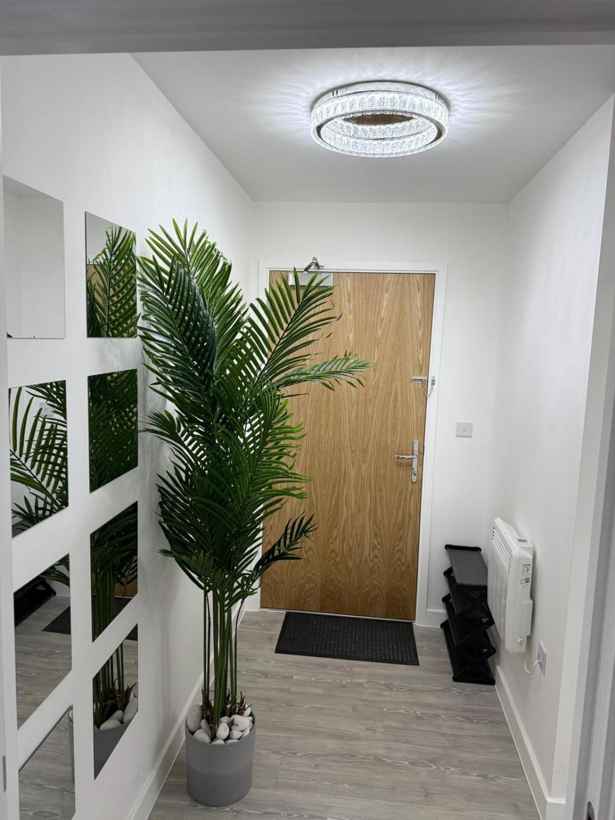 Serenity Waterfront 2 Bed Apartment Northfleet Buitenkant foto