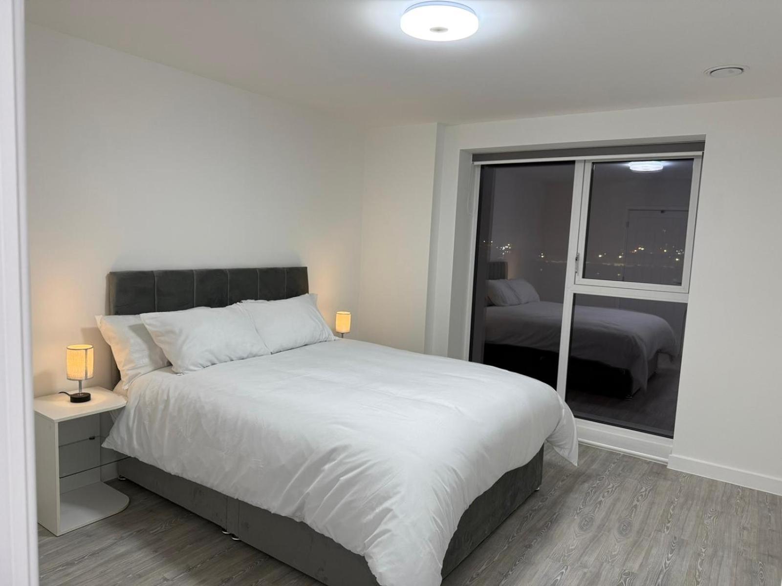 Serenity Waterfront 2 Bed Apartment Northfleet Buitenkant foto