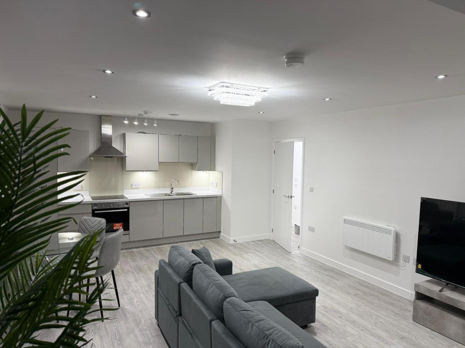 Serenity Waterfront 2 Bed Apartment Northfleet Buitenkant foto