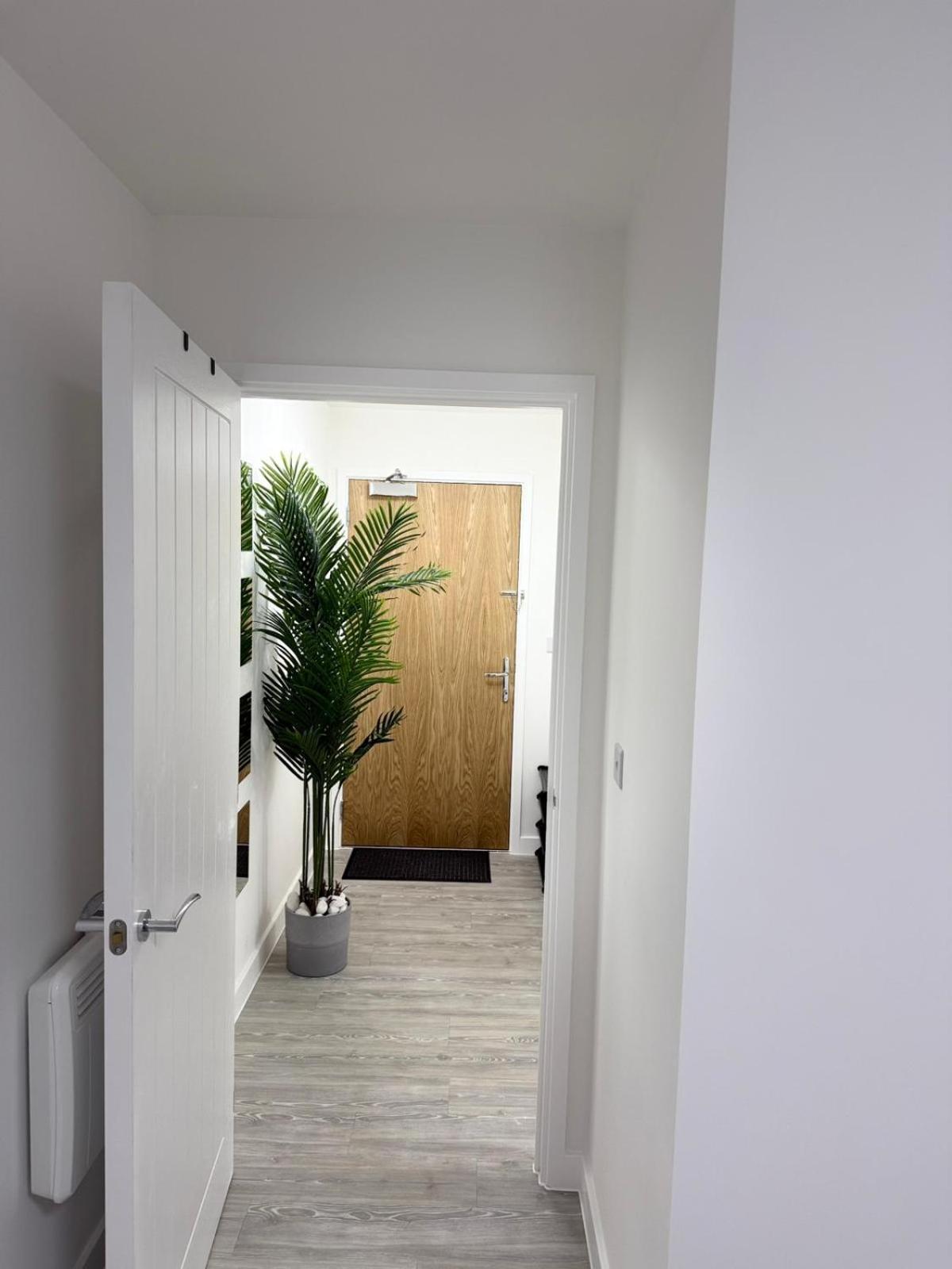 Serenity Waterfront 2 Bed Apartment Northfleet Buitenkant foto