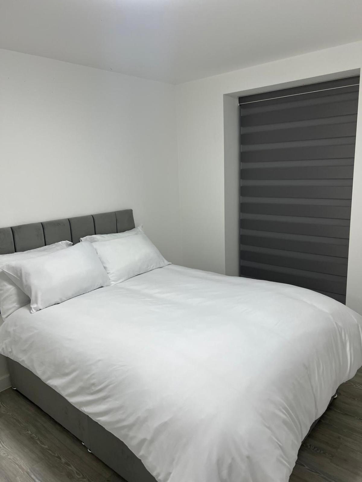 Serenity Waterfront 2 Bed Apartment Northfleet Buitenkant foto