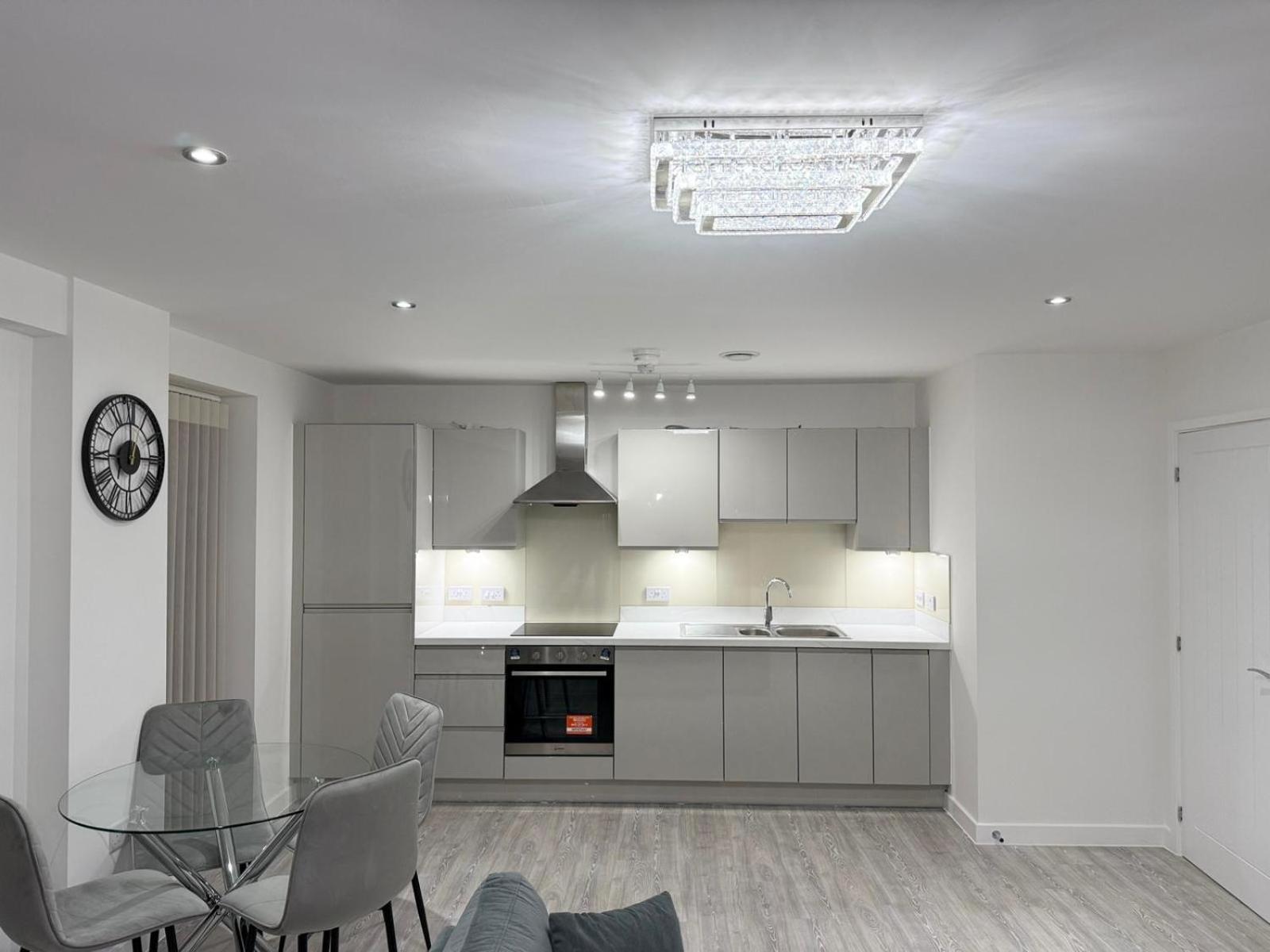 Serenity Waterfront 2 Bed Apartment Northfleet Buitenkant foto