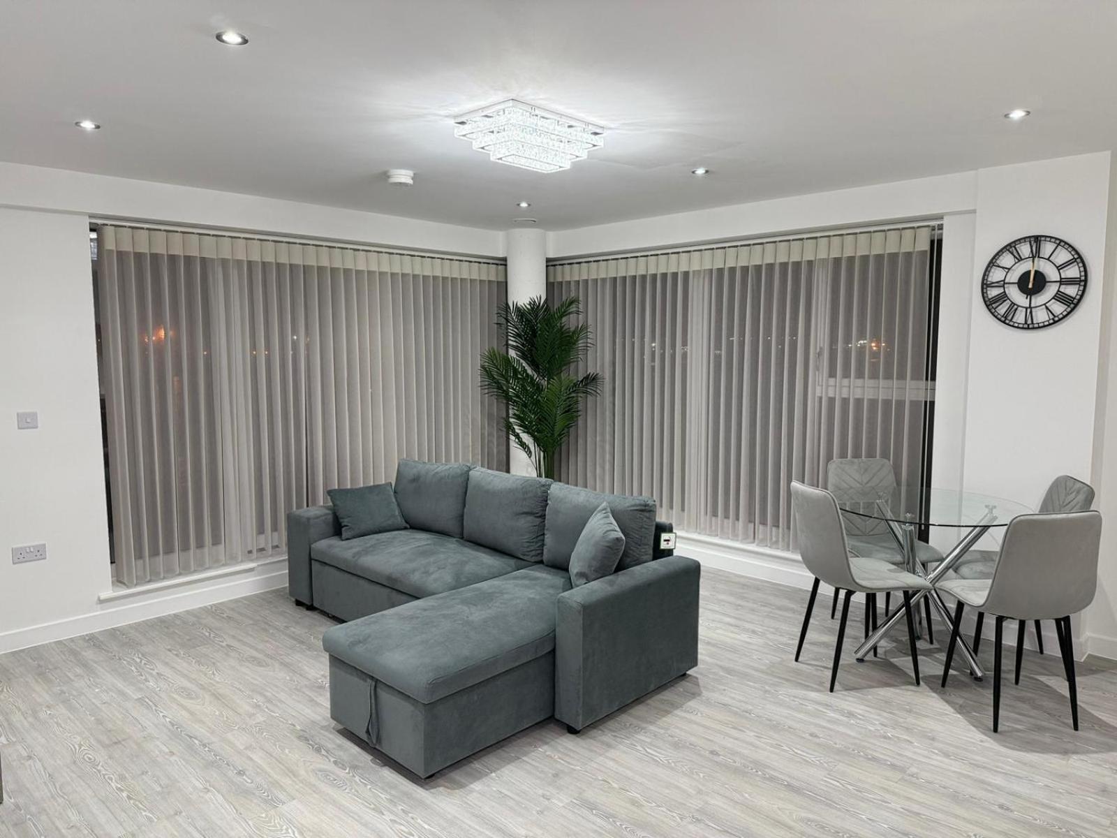 Serenity Waterfront 2 Bed Apartment Northfleet Buitenkant foto
