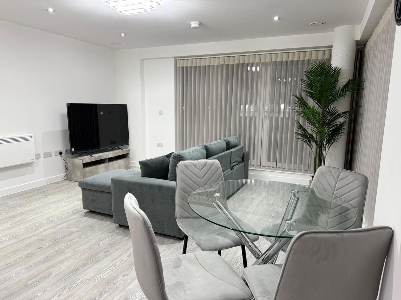 Serenity Waterfront 2 Bed Apartment Northfleet Buitenkant foto