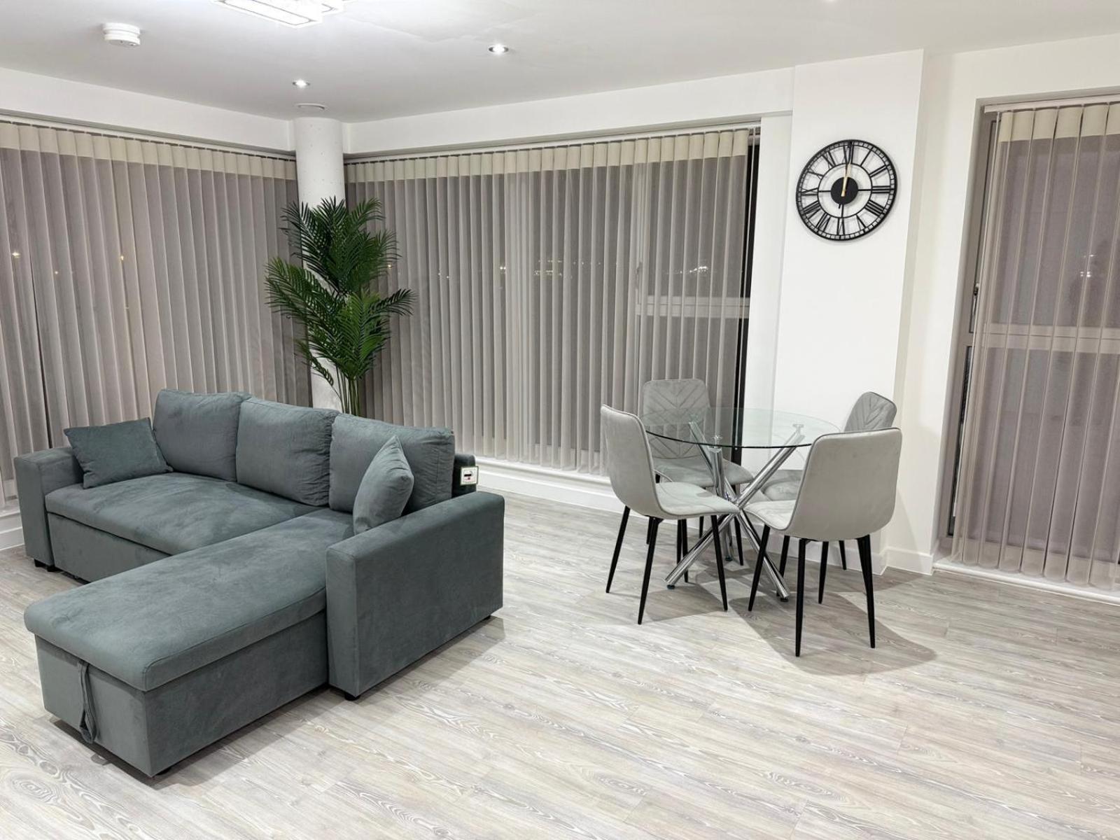 Serenity Waterfront 2 Bed Apartment Northfleet Buitenkant foto